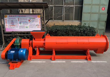 攪齒有機(jī)肥造粒機(jī)